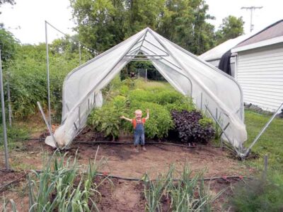 Build This Multipurpose, Portable ‘Modular Grow Dome’ Image